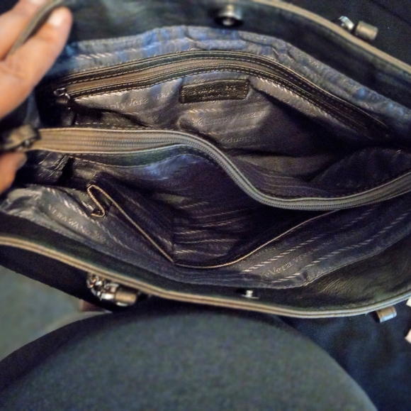 🌞Vera Wang Gray Shoulder Bag - Picture 5 of 14